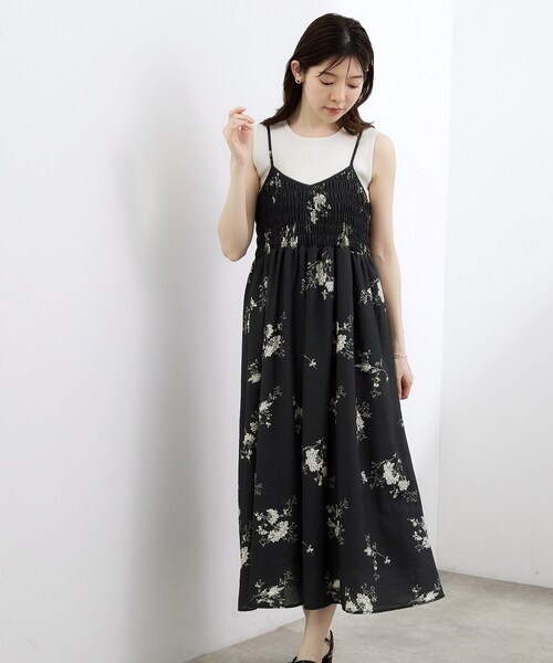 grove(グローブ)の「【洗える】大人のシャーリングキャミワンピース(ワンピース・レディース・ブラック/こしょう色系6/ネイビー系・02/03/01/04/05)」の8枚目の写真