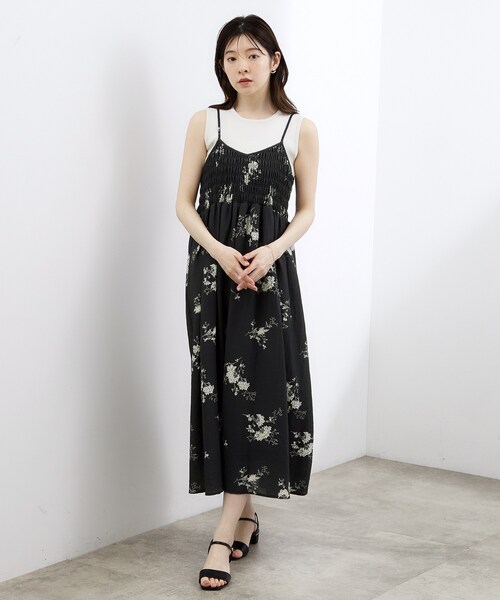 grove(グローブ)の「【洗える】大人のシャーリングキャミワンピース(ワンピース・レディース・ブラック/こしょう色系6/ネイビー系・02/03/01/04/05)」の9枚目の写真