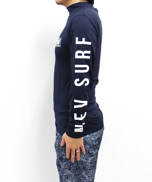 NEV（ネブ）の「メンズ ラッシュガード 水着 半袖 プリント ロゴ バックプリント ネブサーフ NEV（Tシャツ/カットソー・メンズ・ブラック/イエロー系その他/イエロー/ネイビー/オレンジ/オフホワイト/オレンジ系その他/チャコールグレー・L/M/XL）」の12枚目の写真