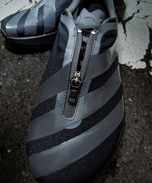 adidas(アディダス)の「adidas adizero Evo SL ZIP-UP W / アディダス アディゼロ EVO SL ジップアップ W(スニーカー・レディース・ブラック・23.0cm/23.5cm/24.0cm/24.5cm/25.0cm)」の2枚目の写真