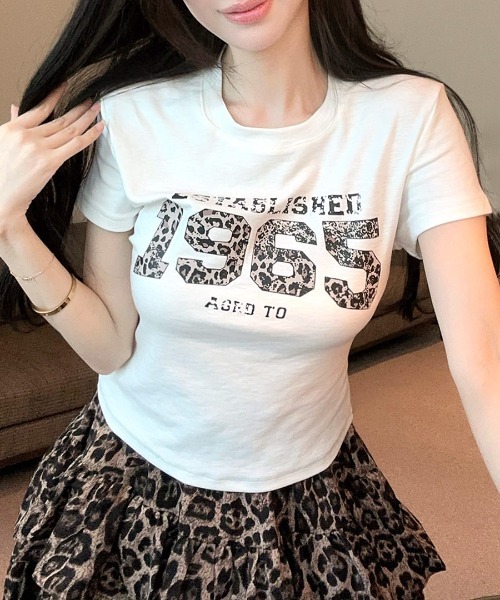 Riff(リフ)の「レオパード柄ナンバープリントTシャツ(Tシャツ/カットソー・レディース・ブラック/ホワイト・FREE)」の2枚目の写真