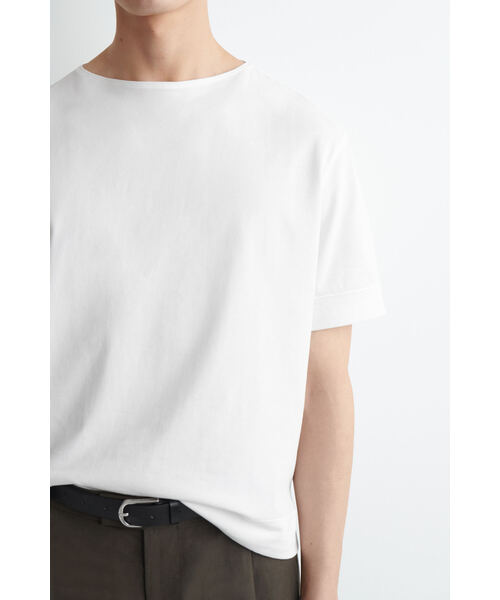 COS(コス)の「ボートネックコットンTシャツ(Tシャツ/カットソー・メンズ・ホワイト系・S/XS/M/L/XL)」の5枚目の写真