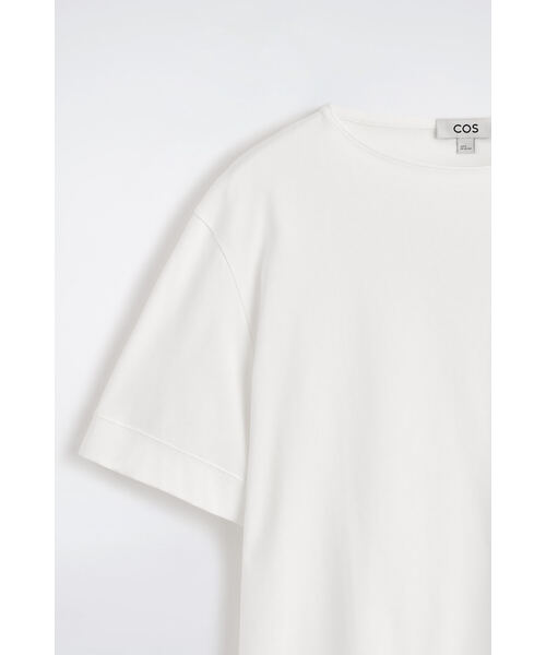 COS(コス)の「ボートネックコットンTシャツ(Tシャツ/カットソー・メンズ・ホワイト系・S/XS/M/L/XL)」の7枚目の写真