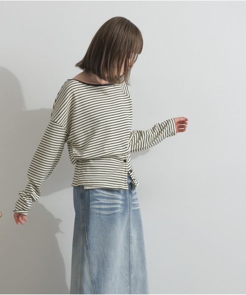 OandI(オーアンドアイ)の「オフショルダーボーダートップス(Tシャツ/カットソー・レディース・ベージュ/グレー・FREE)」の12枚目の写真