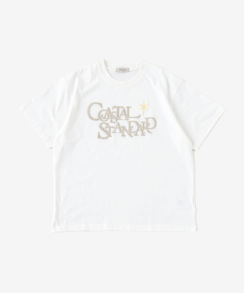 B.C STOCK(ベーセーストック)の「Tropical Embroidery Tシャツ(Tシャツ/カットソー・メンズ・ホワイト/ブラック系その他/ネイビー・LARGE/MEDIUM)」の2枚目の写真