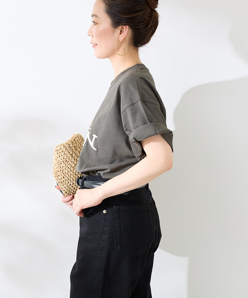B.C STOCK(ベーセーストック)の「Tropical Embroidery Tシャツ(Tシャツ/カットソー・メンズ・ホワイト/ブラック系その他/ネイビー・LARGE/MEDIUM)」の9枚目の写真