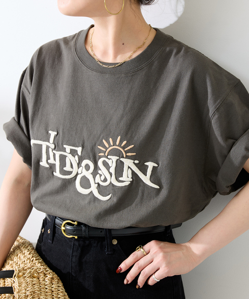 B.C STOCK(ベーセーストック)の「Tropical Embroidery Tシャツ(Tシャツ/カットソー・メンズ・ホワイト/ブラック系その他/ネイビー・LARGE/MEDIUM)」の12枚目の写真