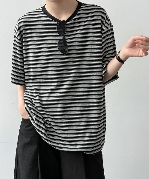 semplice(センプリチェ)の「ボーダー半袖 T シャツ(Tシャツ/カットソー・レディース・ネイビー/ブラック・F)」の4枚目の写真