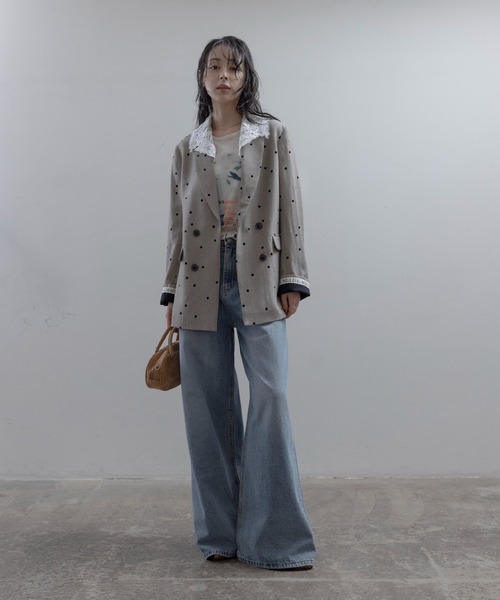 Eimee Law(エイミーロウ)の「ドットフロッキー レースカラー テーラードダブルジャケット(テーラードジャケット・レディース・ベージュ/ブラック/カーキ・FREE)」の10枚目の写真