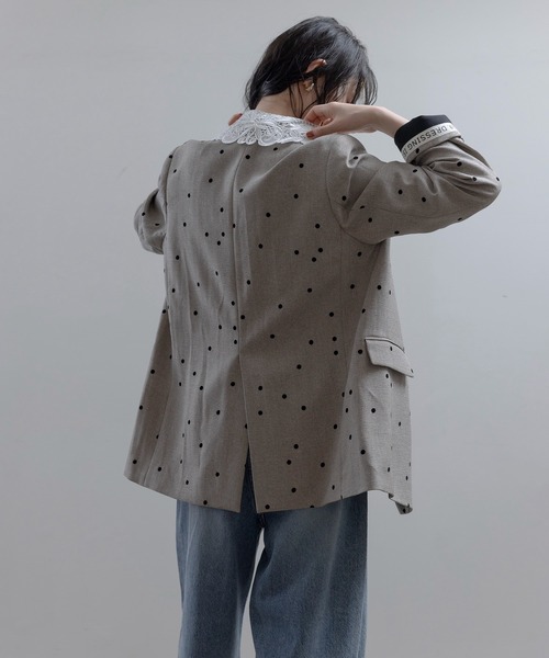 Eimee Law(エイミーロウ)の「ドットフロッキー レースカラー テーラードダブルジャケット(テーラードジャケット・レディース・ベージュ/ブラック/カーキ・FREE)」の22枚目の写真