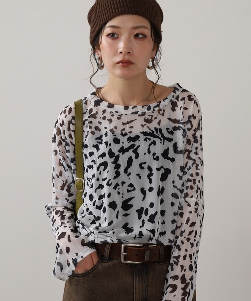 crossi（クロッシー）の「チュールレース総柄長袖プルオーバー（Tシャツ/カットソー・レディース・ホワイト・FREE）」の2枚目の写真