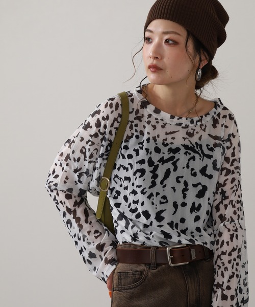 crossi（クロッシー）の「チュールレース総柄長袖プルオーバー（Tシャツ/カットソー・レディース・ホワイト・FREE）」の3枚目の写真