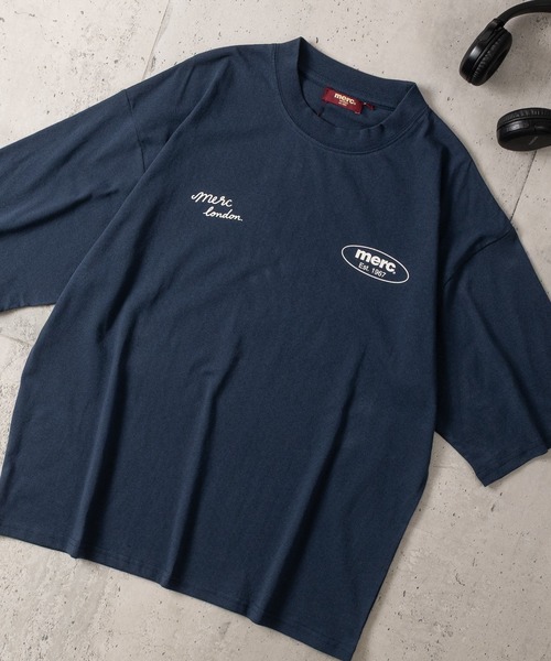 merc london(メルクロンドン)の「【8】〔merc london/メルクロンドン〕フロントロゴ&オーバルロゴ クルーネックハーフスリーブTシャツ(Tシャツ/カットソー・メンズ・ネイビー系2/ネイビー系1/ブラック系2/ブラック系1/ホワイト系2/ホワイト系1・LARGE/MEDIUM)」の5枚目の写真