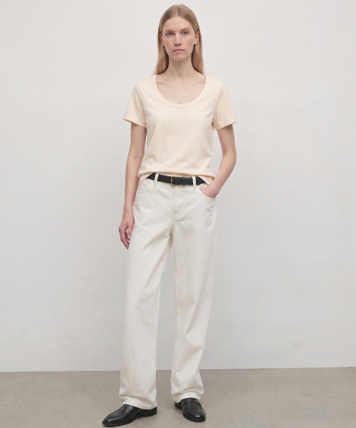 KIMDOH（キムド）の「Luna Cotton T-shirt（Tシャツ/カットソー・レディース・ブラック/ライトグレー/ホワイト/スカイブルー/ネイビー/アイボリー・FREE）」の9枚目の写真