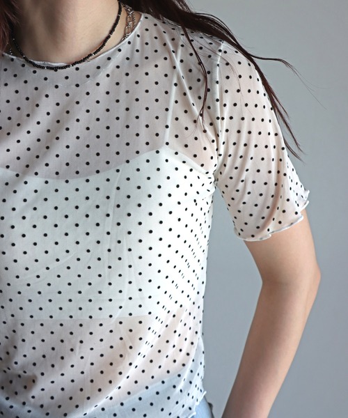 COURO(コウロ)の「ドットチュールシアートップス(Tシャツ/カットソー・レディース・オフホワイト/ブラック・M)」の6枚目の写真