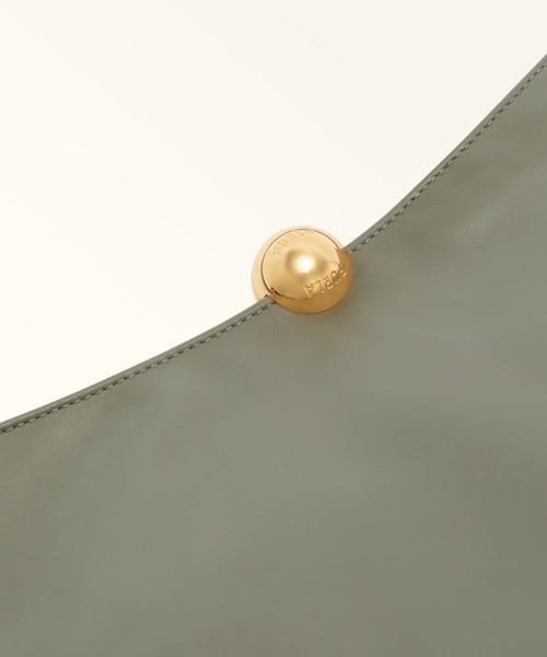 FURLA(フルラ)の「フルラ スフェラ ソフト (Furla Sfera Soft) バケットバッグ(ショルダーバッグ・レディース・グレイッシュベージュ/ブラック/オリーブ・ONE SIZE)」の14枚目の写真