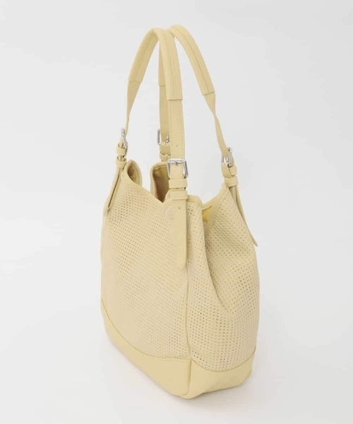 MK MICHEL KLEIN（エムケーミッシェルクラン）の「[2WAY/500g以下の軽量]ベルトデザインパンチングトート（トートバッグ・レディース・グレー/アイボリー/イエロー・00）」の5枚目の写真