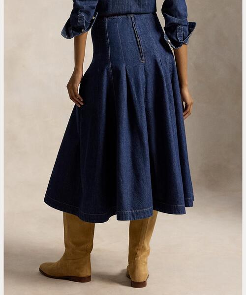 POLO RALPH LAUREN(ポロ ラルフ ローレン)の「プリーテッド デニム ミディ スカート(デニムスカート・レディース・ネイビー系1・0/00)」の2枚目の写真