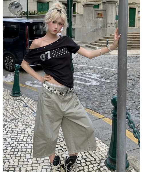 FUNdaysion（ファンデイション）の「07スタースタッズオフショルTシャツ（Tシャツ/カットソー・レディース・ブラック/ピンク・M）」の11枚目の写真