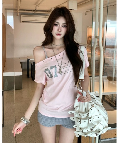 FUNdaysion(ファンデイション)の「07スタースタッズオフショルTシャツ(Tシャツ/カットソー・レディース・ブラック/ピンク・M)」の16枚目の写真
