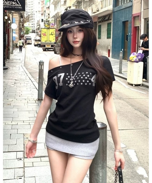 FUNdaysion(ファンデイション)の「07スタースタッズオフショルTシャツ(Tシャツ/カットソー・レディース・ブラック/ピンク・M)」の20枚目の写真