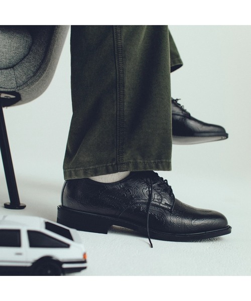 The Kenford Fineshoes(ケンフォードファインシューズ)の「CLASSIC PLAIN TOE BLACK PAISLEY(ドレスシューズ・メンズ・ブラック・27)」の3枚目の写真