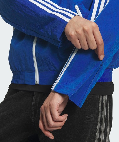 adidas(アディダス)の「FTBL JKT for BEAUTY&YOUTH ジャケット / アディダスオリジナルス adidas Originals(ナイロンジャケット・メンズ・ブルー・X-SMALL/X-LARGE/SMALL/XX-LARGE/3XL/MEDIUM/LARGE)」の7枚目の写真
