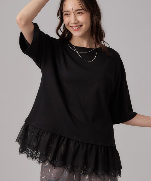 SHOO・LA・RUE(シューラルー)の「【ひんやり/UV/抗菌防臭/S-LL】1枚でサマ見え 裾レースTシャツ(Tシャツ/カットソー・レディース・チャコールグレー/ブラック/ライトベージュ・01/02/03/04)」の2枚目の写真