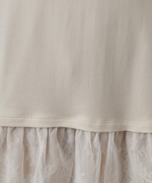 SHOO・LA・RUE(シューラルー)の「【ひんやり/UV/抗菌防臭/S-LL】1枚でサマ見え 裾レースTシャツ(Tシャツ/カットソー・レディース・チャコールグレー/ブラック/ライトベージュ・01/02/03/04)」の11枚目の写真