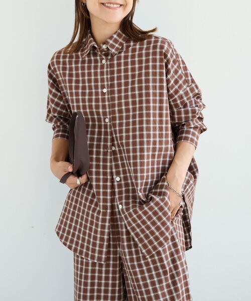 OUTDOOR PRODUCTS（アウトドアプロダクツ）の「チェックシャツ セットアップ対応（シャツ/ブラウス・レディース・ホワイト/ブラウン・FREE）」の2枚目の写真