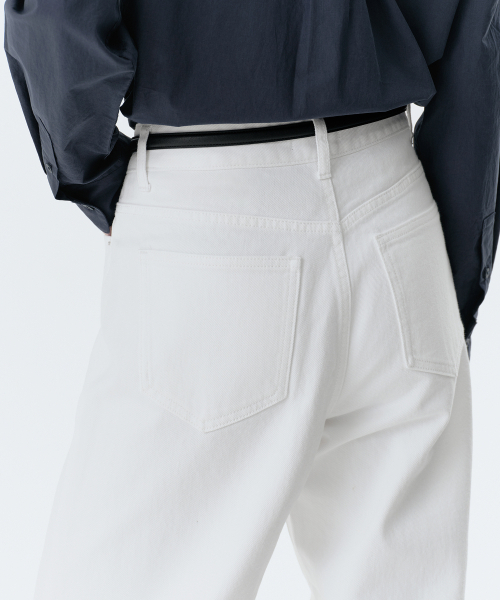 MUSINSA STANDARD WOMAN（ムシンサスタンダードウーマン）の「ウィメンズエッセンシャルワイドデニムパンツ[ホワイト]（デニムパンツ・レディース・その他・24/25/32/26/27/28/29/30/23）」の6枚目の写真