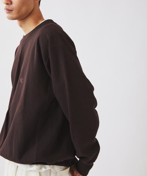 Champion(チャンピオン)の「CHAMPION / チャンピオン 別注 ”インサイドアウト” スウェット(スウェット・メンズ・ブラウン/ネイビー/ブラック・LARGE/MEDIUM)」の3枚目の写真