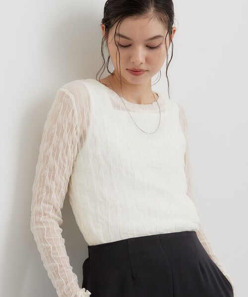 THE SHOP TK (ザ ショップ ティーケー )の「クリンクルシアークルーネックカットソー(Tシャツ/カットソー・レディース・ブラック/ダークブラウン/サックスブルー/アイボリー・12/13)」の1枚目の写真
