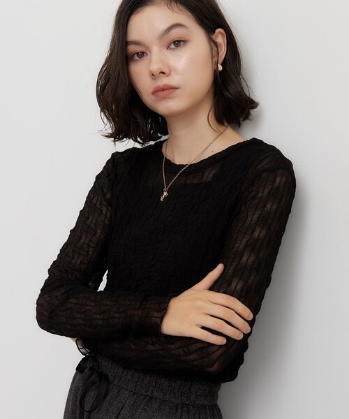 THE SHOP TK (ザ ショップ ティーケー )の「クリンクルシアークルーネックカットソー(Tシャツ/カットソー・レディース・ブラック/ダークブラウン/サックスブルー/アイボリー・12/13)」の2枚目の写真