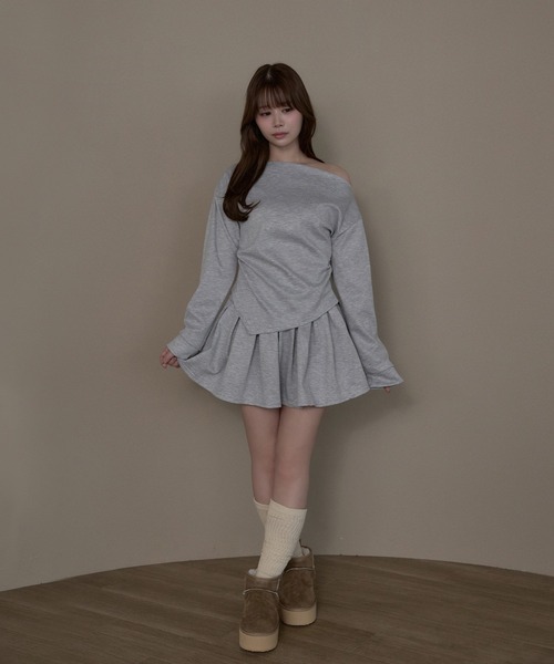 M DOLLY(エムドリー)の「Drape macy setup / ドレープメイシーセットアップ(セットアップ・レディース・ブラック/グレー・M/S)」の12枚目の写真