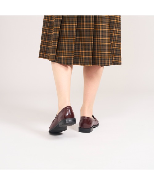 Clarks(クラークス)の「Alixea Walk/アリクシアウォーク(バーガンディパテント)(ローファー・レディース・バーガンディー・UK4/UK3/UK6/UK5)」の14枚目の写真