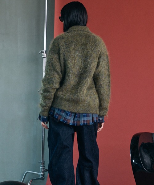 MAISON SPECIAL(メゾンスペシャル)の「《UNISEX》キッドモヘヤプライムオーバー襟付きカーディガン/Kid Mohair Prime-Over Collared Cardigan【MAISON SPECIAL/メゾンスペシャル】(カーディガン/ボレロ・メンズ・チャコールグレー/カーキ/パープル・2/1/0)」の9枚目の写真