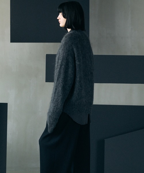 MAISON SPECIAL(メゾンスペシャル)の「《UNISEX》キッドモヘヤプライムオーバー襟付きカーディガン/Kid Mohair Prime-Over Collared Cardigan【MAISON SPECIAL/メゾンスペシャル】(カーディガン/ボレロ・メンズ・チャコールグレー/カーキ/パープル・2/1/0)」の5枚目の写真
