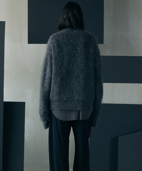 MAISON SPECIAL(メゾンスペシャル)の「《UNISEX》キッドモヘヤプライムオーバー襟付きカーディガン/Kid Mohair Prime-Over Collared Cardigan【MAISON SPECIAL/メゾンスペシャル】(カーディガン/ボレロ・メンズ・チャコールグレー/カーキ/パープル・2/1/0)」の6枚目の写真