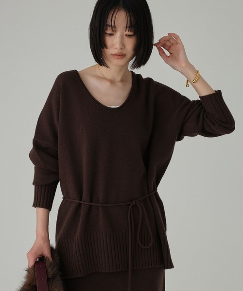 BABYLONE(バビロン)の「Vネックドロストニット<セットアップ対応>(ニット/セーター・レディース・チャコール/ベビーピンク/ブラウン・フリー)」の18枚目の写真