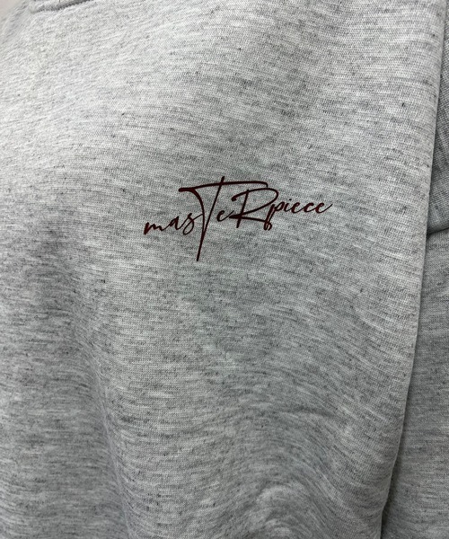 ROGER AND RAW(ロジャーアンドロウ)の「レタリングロゴ裏起毛クルースウェットプルオーバー(スウェット・レディース・バーガンディー/グレー/ブラック・FREE)」の15枚目の写真