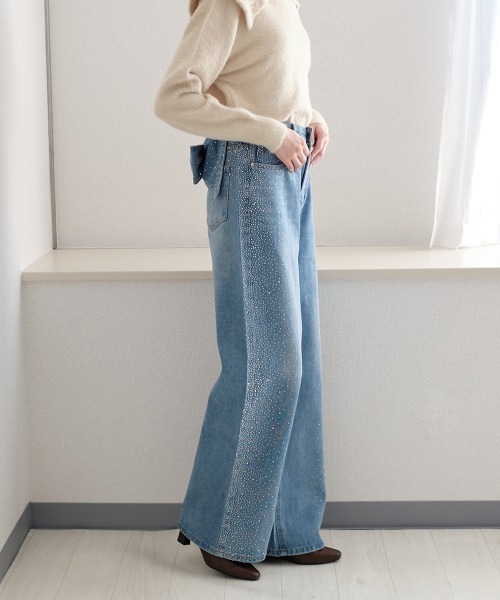 Rejoule(リジュール)の「バッグリボン ラインストーンデニムパンツ(デニムパンツ・レディース・ライトブルー・M/S)」の11枚目の写真