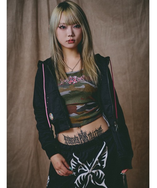 GALFY(ガルフィー)の「GALFY/ガルフィー/別注 地雷ギャル ZIPパーカー(パーカー・レディース・ブラック/カモフラージュ/ホワイト・1/2)」の21枚目の写真
