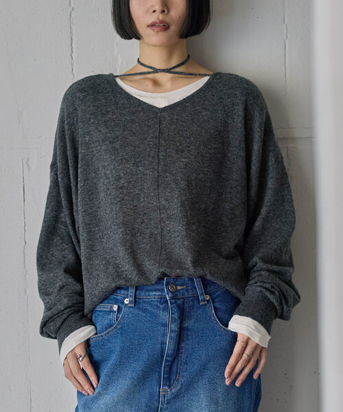 for/c(フォーシー)の「やわらかコード付き2wayトップス【サスティナブル】(ニット/セーター・レディース・ライトグレー/パープル系1/チャコール/ブラウン系・M/L)」の2枚目の写真