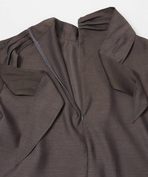 URBAN RESEARCH ROSSO WOMEN(アーバンリサーチ ロッソ)の「タイデザインセミシアーブラウス(シャツ/ブラウス・レディース・ライトブルー/チャコールグレー/オフホワイト・FREE)」の4枚目の写真
