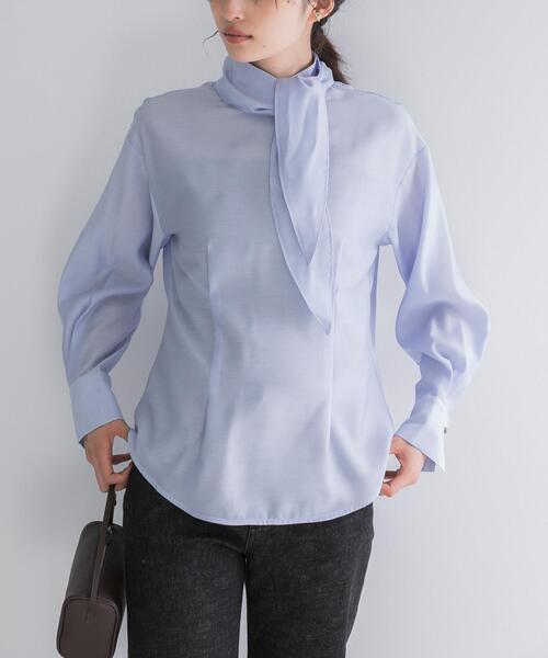 URBAN RESEARCH ROSSO WOMEN(アーバンリサーチ ロッソ)の「タイデザインセミシアーブラウス(シャツ/ブラウス・レディース・ライトブルー/チャコールグレー/オフホワイト・FREE)」の7枚目の写真