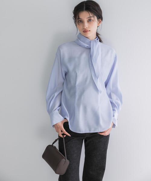 URBAN RESEARCH ROSSO WOMEN(アーバンリサーチ ロッソ)の「タイデザインセミシアーブラウス(シャツ/ブラウス・レディース・ライトブルー/チャコールグレー/オフホワイト・FREE)」の8枚目の写真