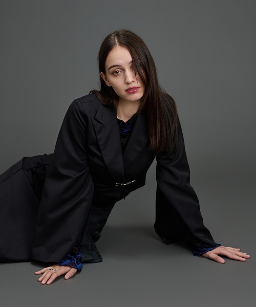 Ellno de Mavie（エルノデメヴィ）の「2wayメタルバックルジャケット/SETUP対応（テーラードジャケット・レディース・ブラック/ブルーグレー・FREE）」の16枚目の写真