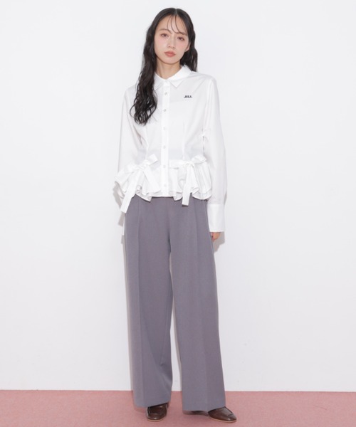 JILL by JILL STUART(ジルバイジルスチュアート)の「裾ラッフルシャツ(シャツ/ブラウス・レディース・ネイビー系1/ホワイト/ブルー・FREE)」の11枚目の写真