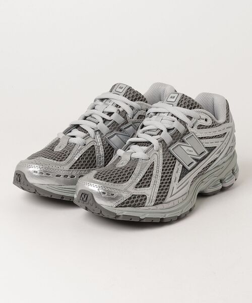 NEW BALANCE(ニューバランス)の「New Balance M1906R ニューバランス M1906R(スニーカー・メンズ・シルバー・23cm/23.5cm/24cm/24.5cm/25cm/25.5cm/26cm/26.5cm/27cm/27.5cm/28cm/29cm)」の1枚目の写真